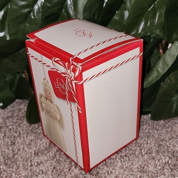 Lenox Holiday Cheer Angel Ornament 884414 with Box - Picture 3 of 9